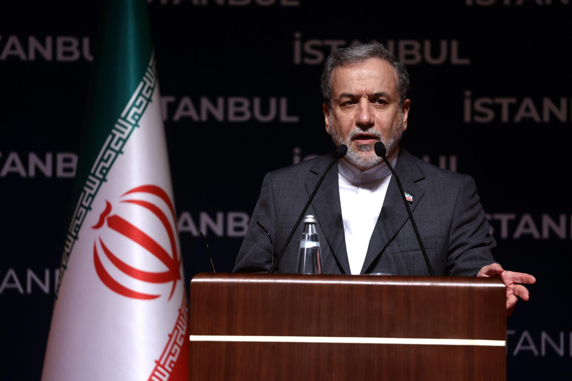 Qui Iran: dopo gli attacchi Usa il difficile dilemma tra reazione e negoziato Qui Iran: dopo gli attacchi Usa il difficile dilemma tra reazione e negoziato