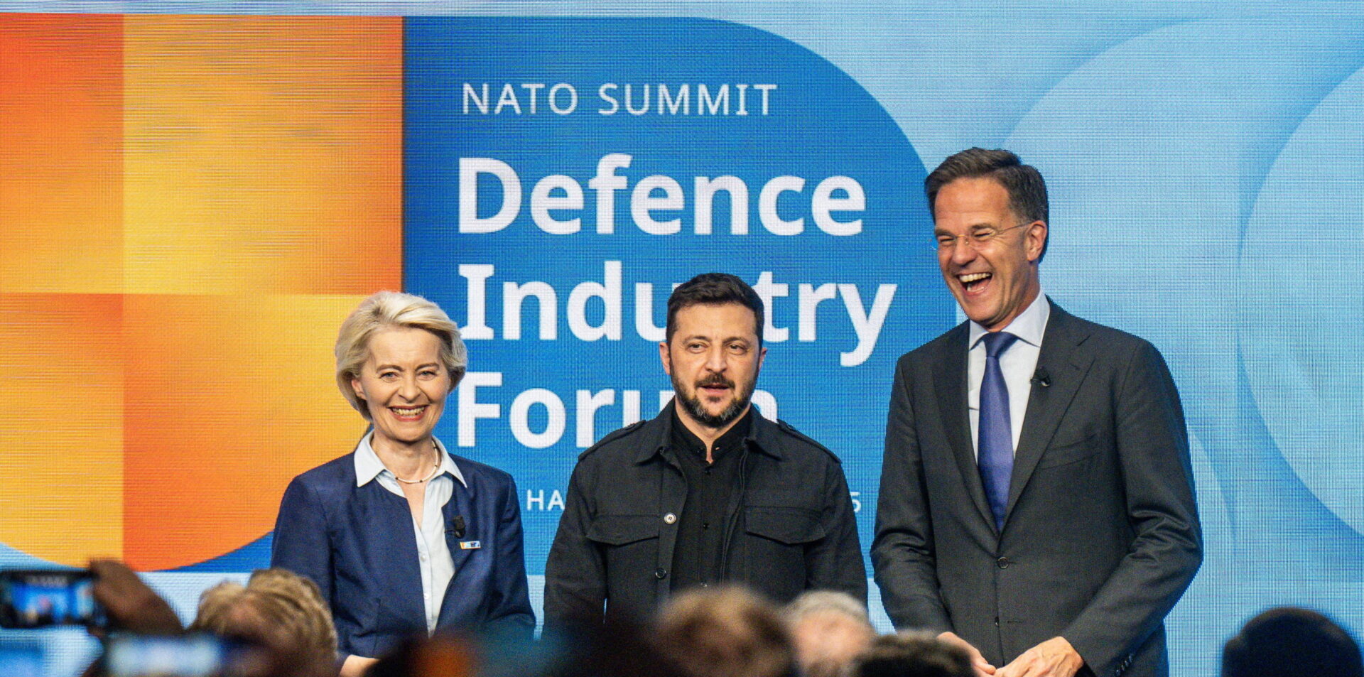 trump vs netanyahu il summit nato e la bandiera ucraina strappata