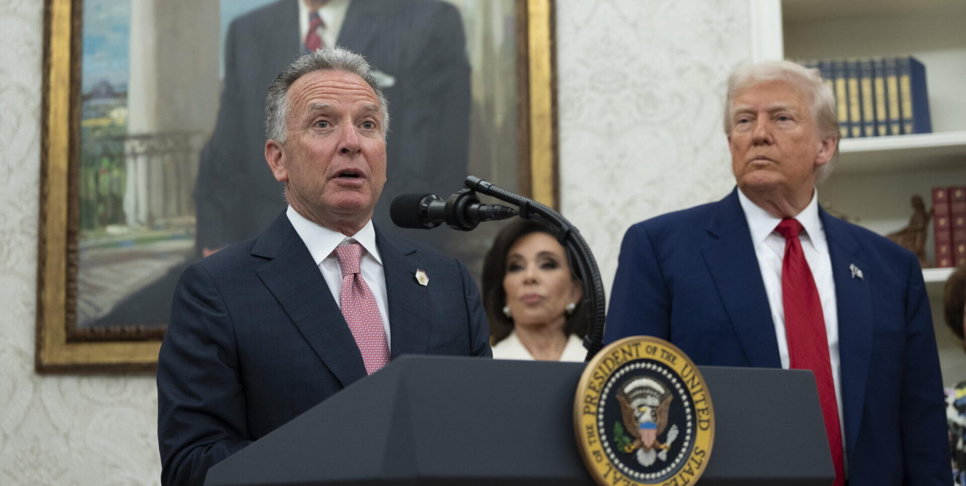 Iran, dopo il cessate il fuoco arriva la proposta di Trump: “30 miliardi di investimenti”