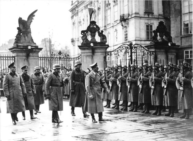 Repubblica Ceca: comunismo equiparato al nazismo, è guerra sulla memoria storica Repubblica Ceca: comunismo equiparato al nazismo, è guerra sulla memoria storica