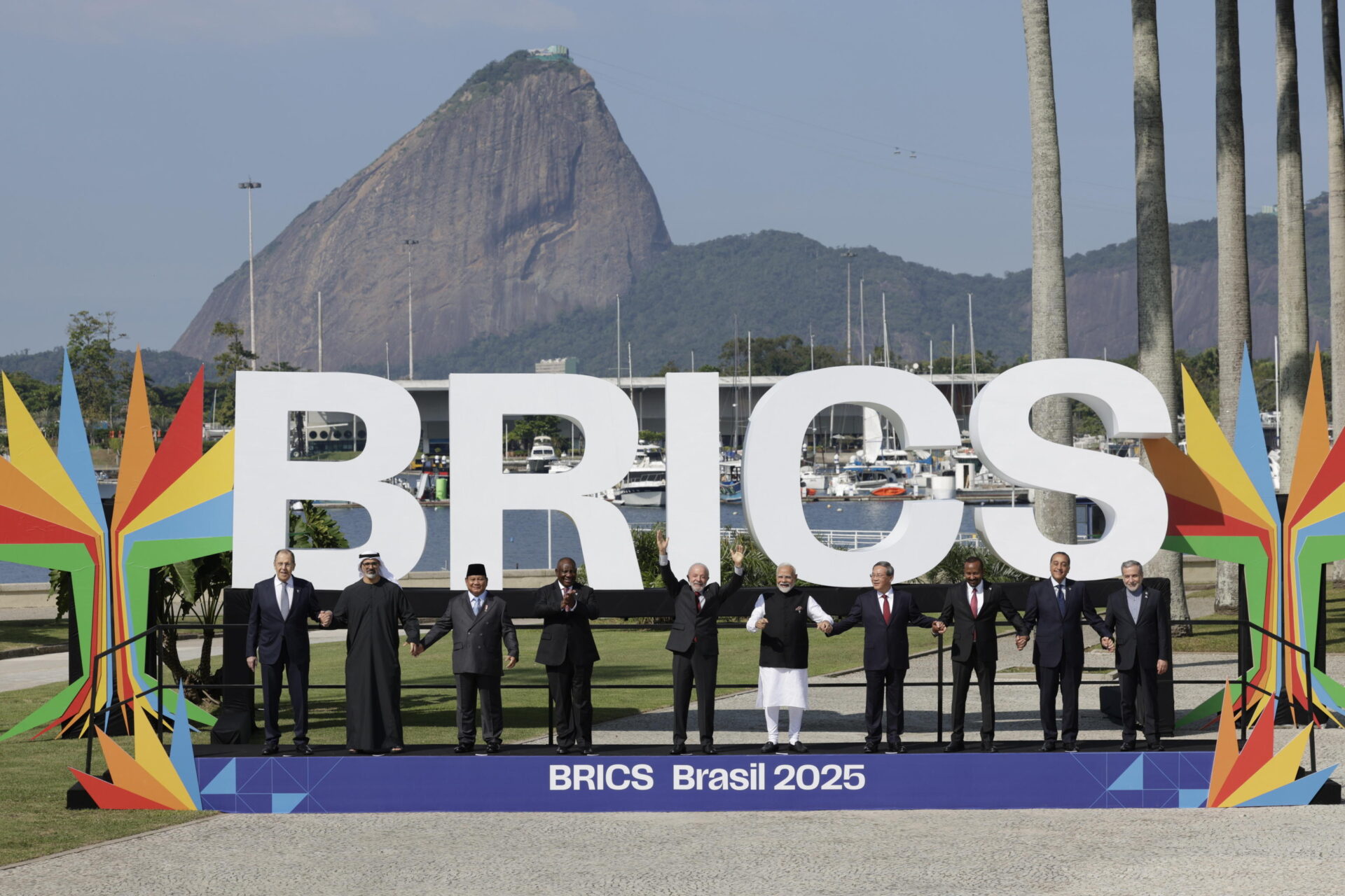 I Brics (senza Xi e Putin) spingono sul Sud globale ma c’è un problema: gli Usa I Brics (senza Xi e Putin) spingono sul Sud globale ma c’è un problema: gli Usa