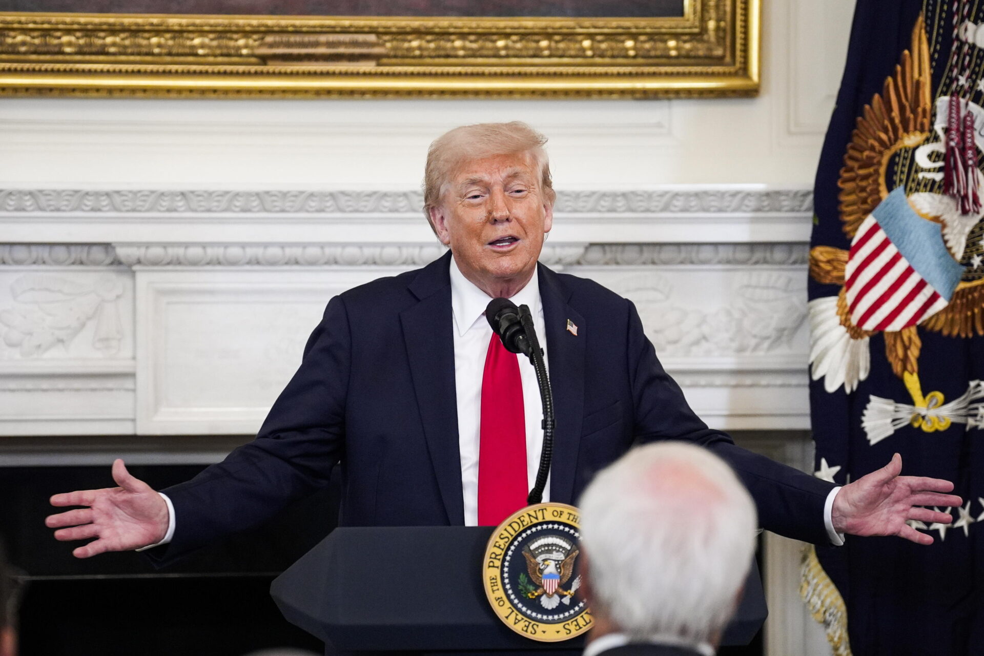 Armi a Kiev, ultimatum a Mosca: il pugno duro di Trump contro la Russia Armi a Kiev, ultimatum a Mosca: il pugno duro di Trump contro la Russia