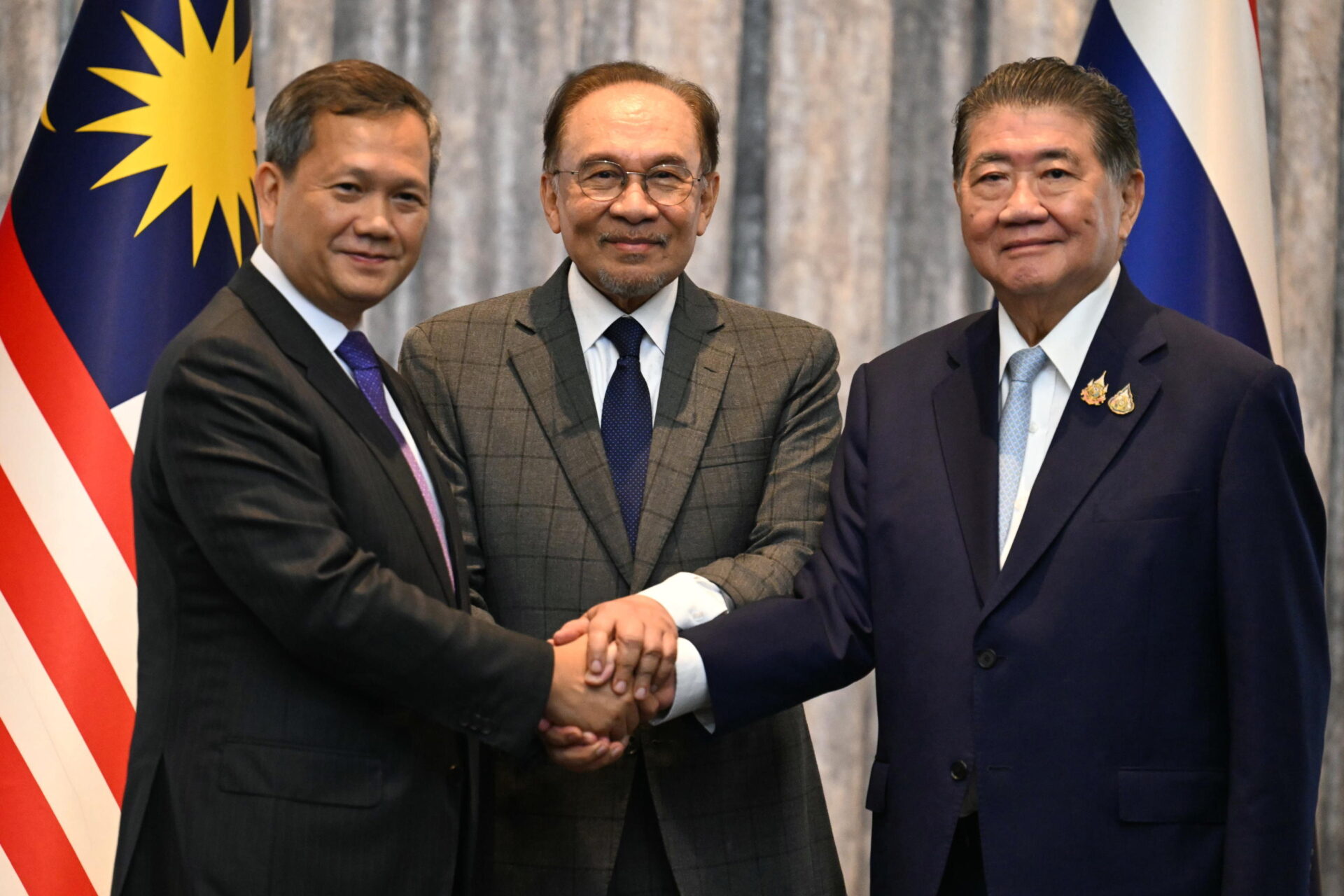 thailandia e cambogia arriva l8217accordo per il cessate il fuoco