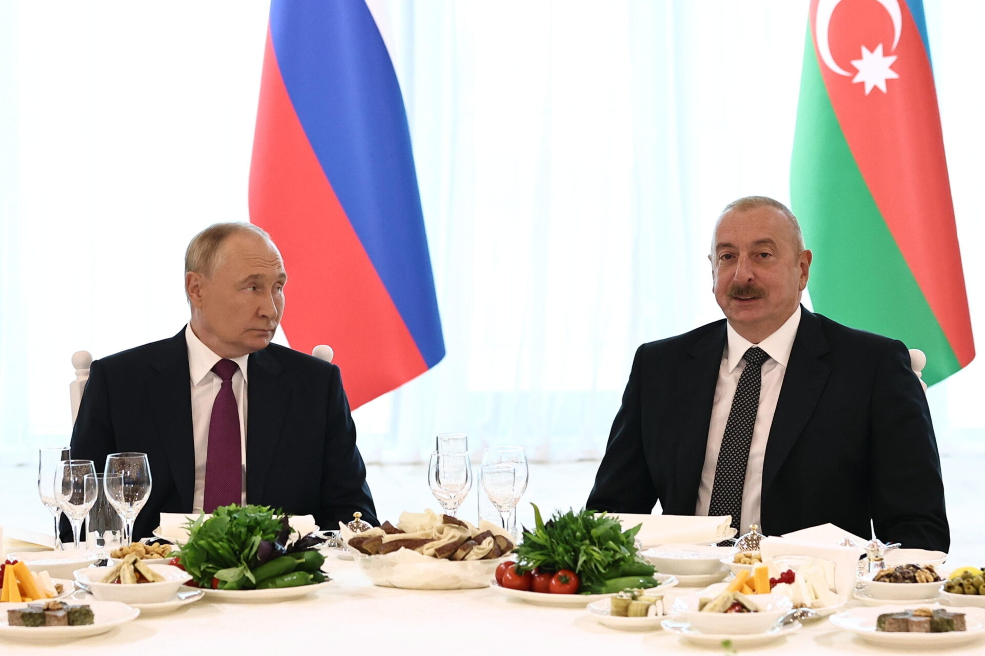 Russia e Azerbaijan, crisi senza precedenti: morti due azeri, in carcere giornalisti russi