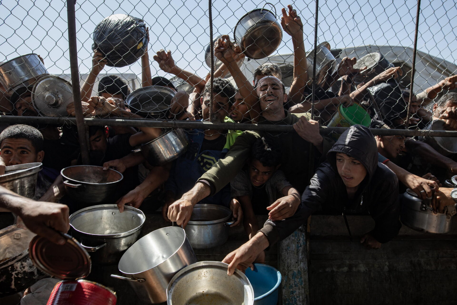 tutti i sistemi con cui israele sta sabotando l8217ingresso degli aiuti a gaza