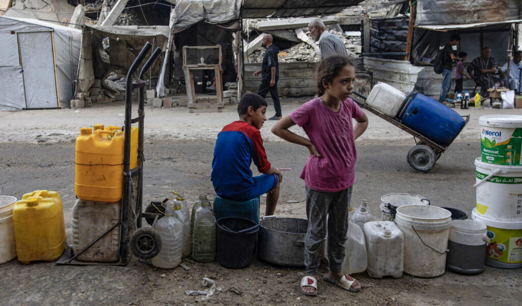 Non solo la carestia e le bombe: Israele nega a Gaza anche l'acqua