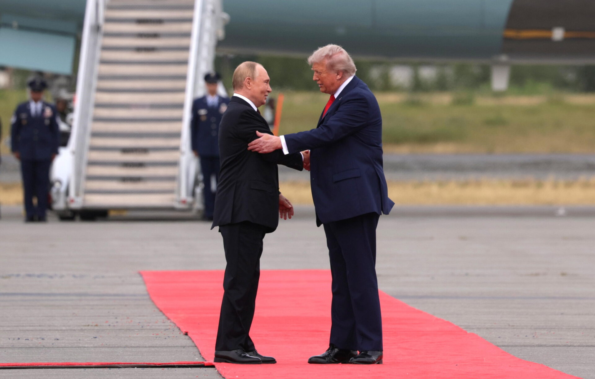 Putin Trump, la diplomazia è tornata. Ma ci vorrà tempo per la pace in Ucraina
