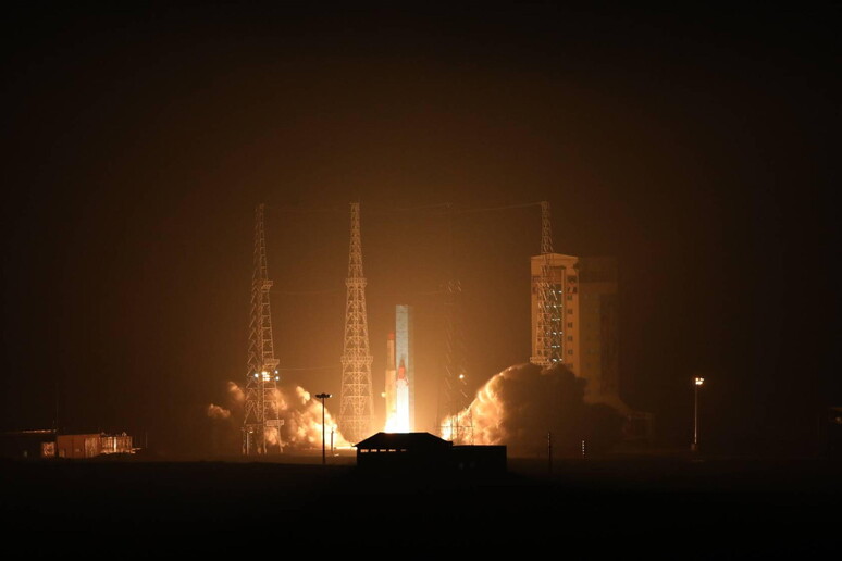 l8217iran punta sui brics per espandere le sue ambizioni spaziali
