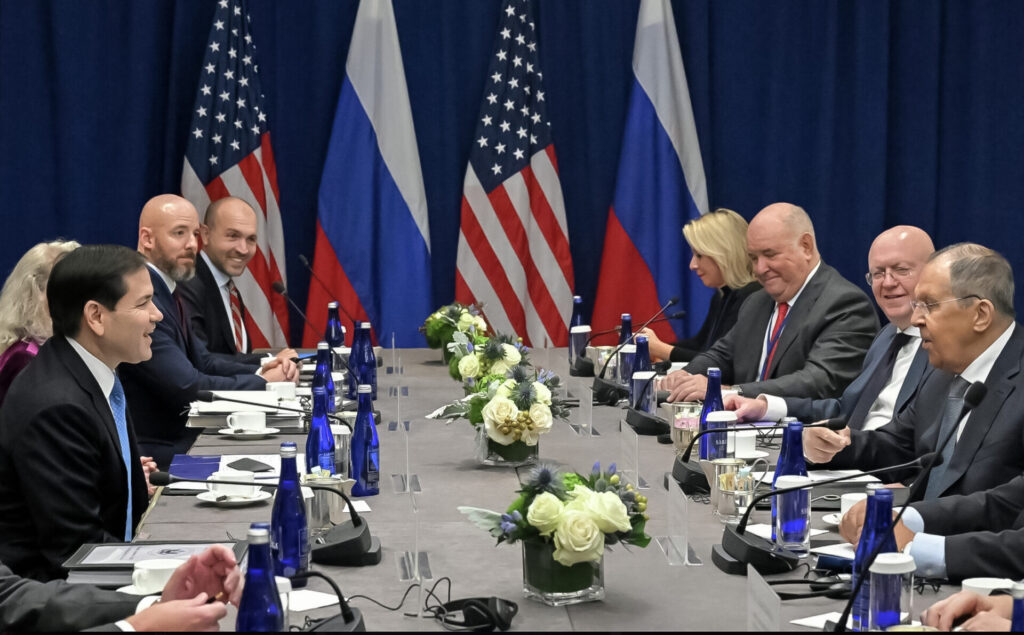 La svolta di Trump sull'Ucraina è solo retorica