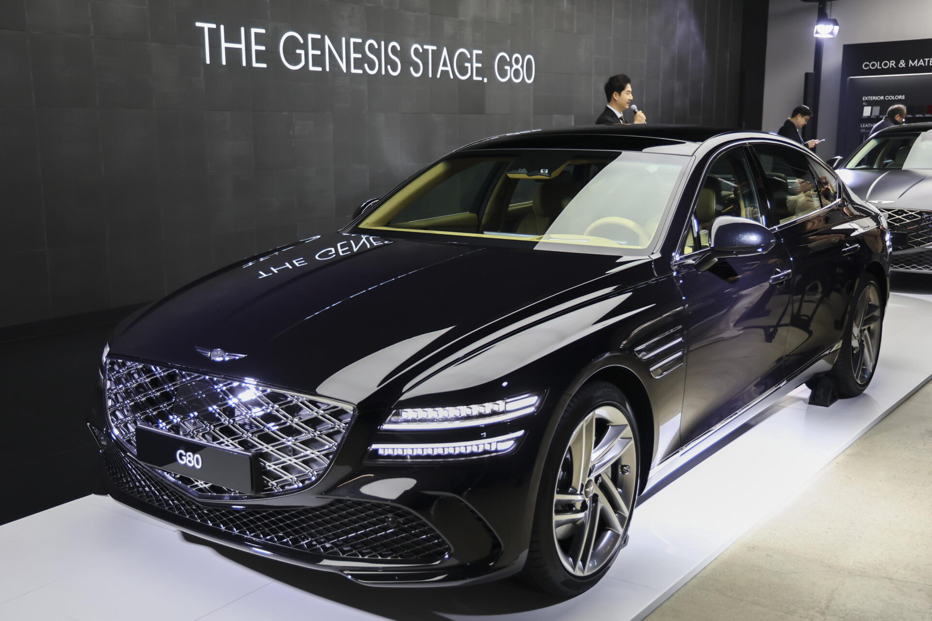 genesis sbarca in italia suv e berline ecco i modelli del nuovo marchio premium di hyundai