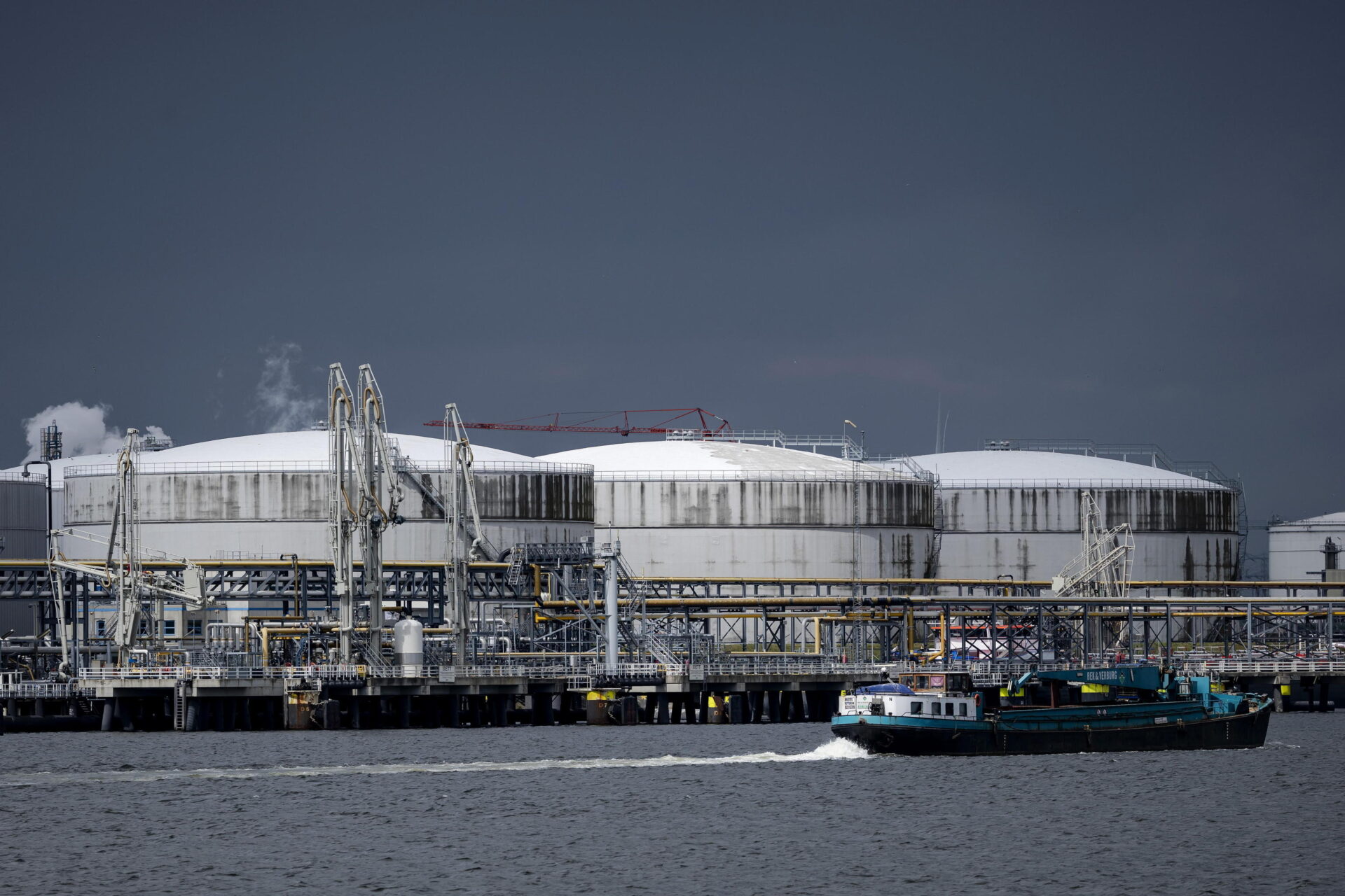 Concorrenza di Cina e Corea e stop al gas russo: così la chimica olandese ha perso il 20% in tre anni Concorrenza di Cina e Corea e stop al gas russo: così la chimica olandese ha perso il 20% in tre anni