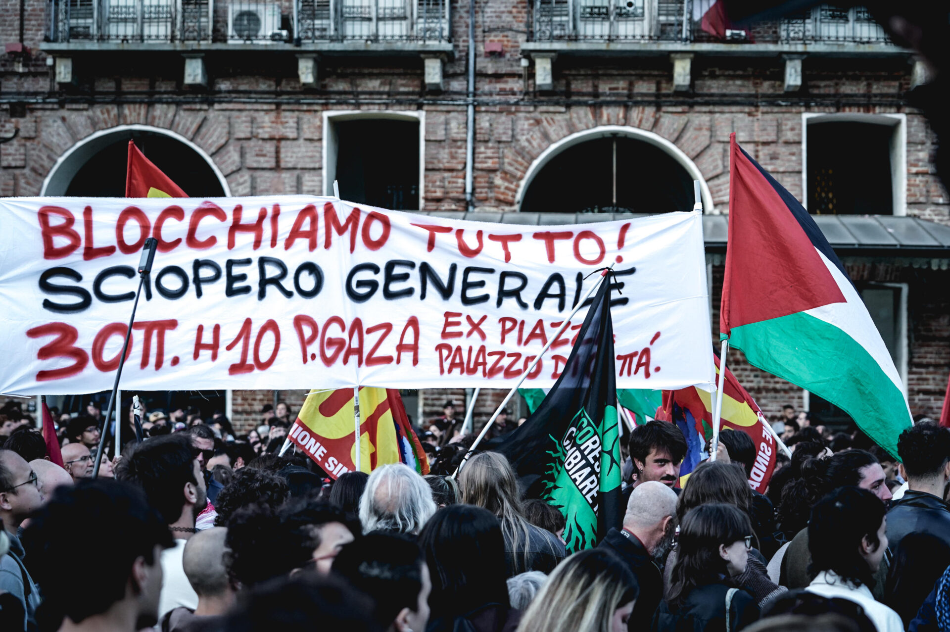 lo sciopero generale e la manifestazione senza fine sono per gaza ma parlano all8217italia