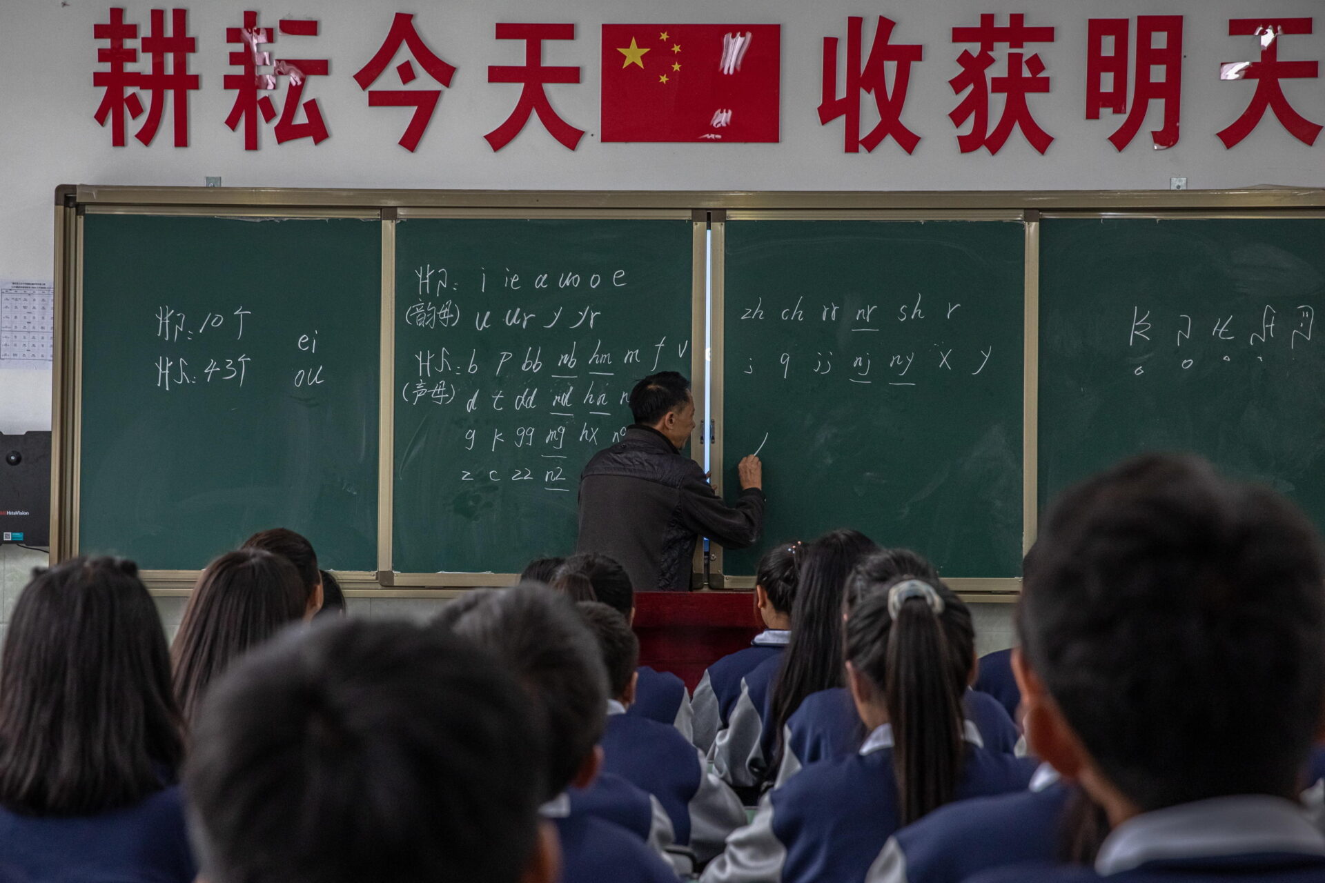 Cina, 800 milioni di poveri in meno. Così i comunisti usano il capitalismo meglio di noi Cina, 800 milioni di poveri in meno. Così i comunisti usano il capitalismo meglio di noi