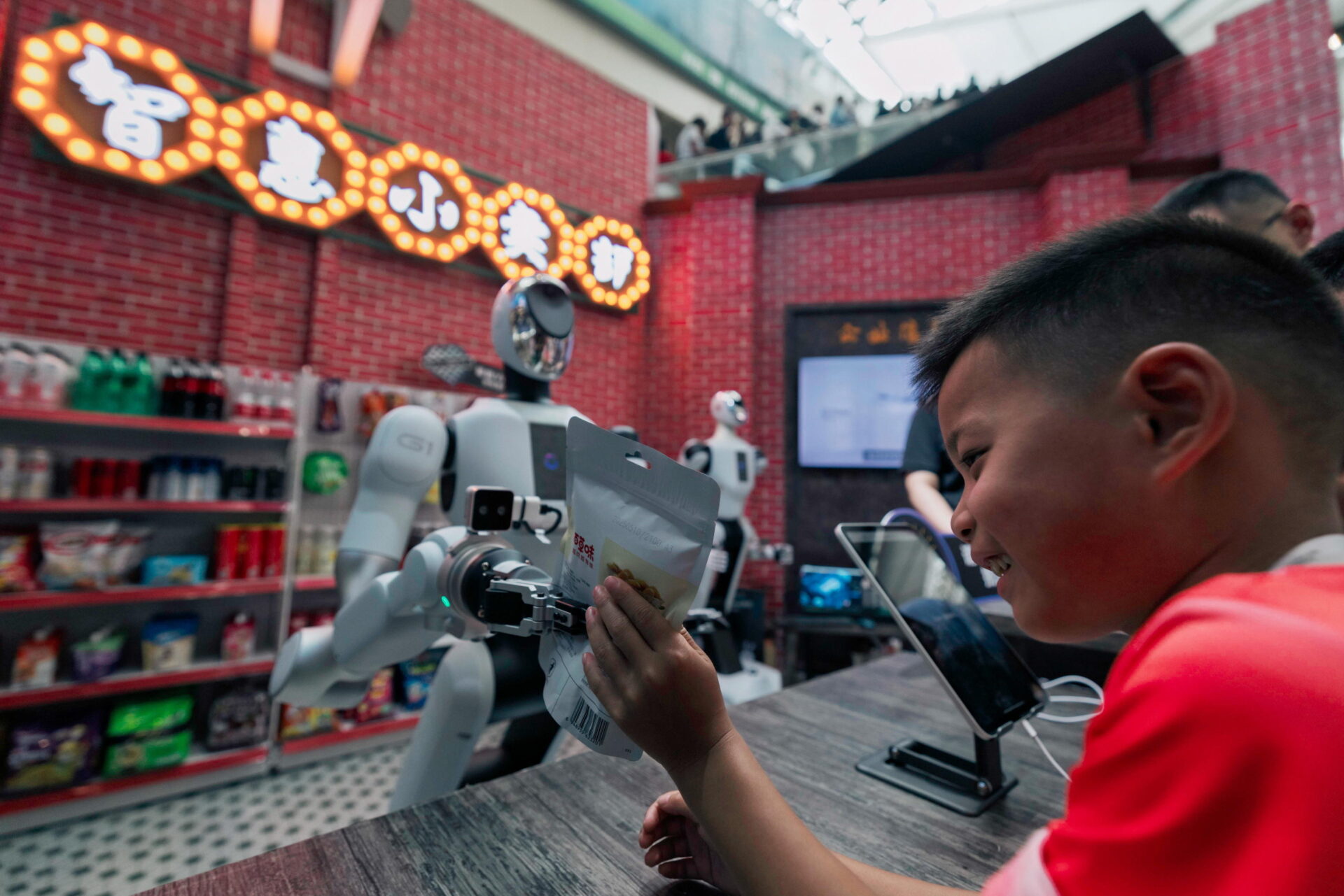 InsideAsia – Il regno dei robot