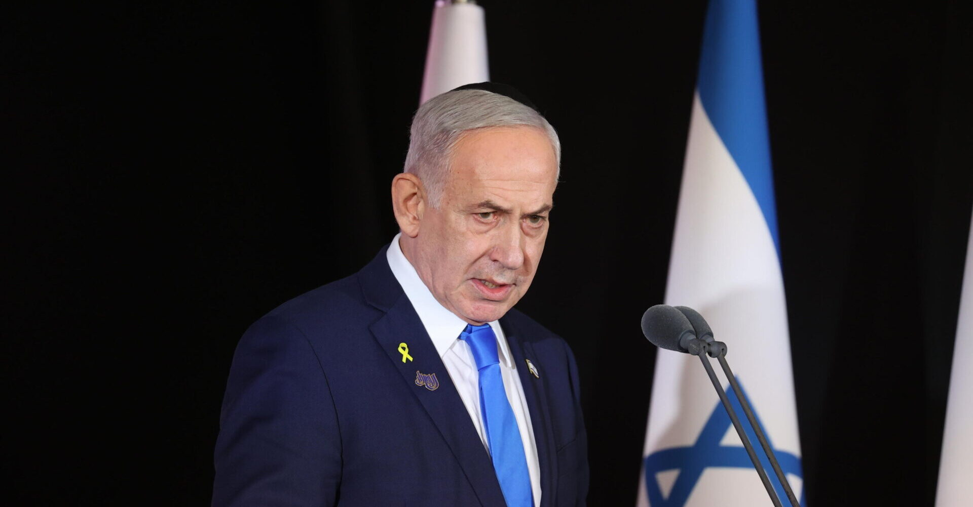 Una guerra al giorno toglie il giudice di torno: così Netanyahu scansa i processi e pilota le inchieste Una guerra al giorno toglie il giudice di torno: così Netanyahu scansa i processi e pilota le inchieste