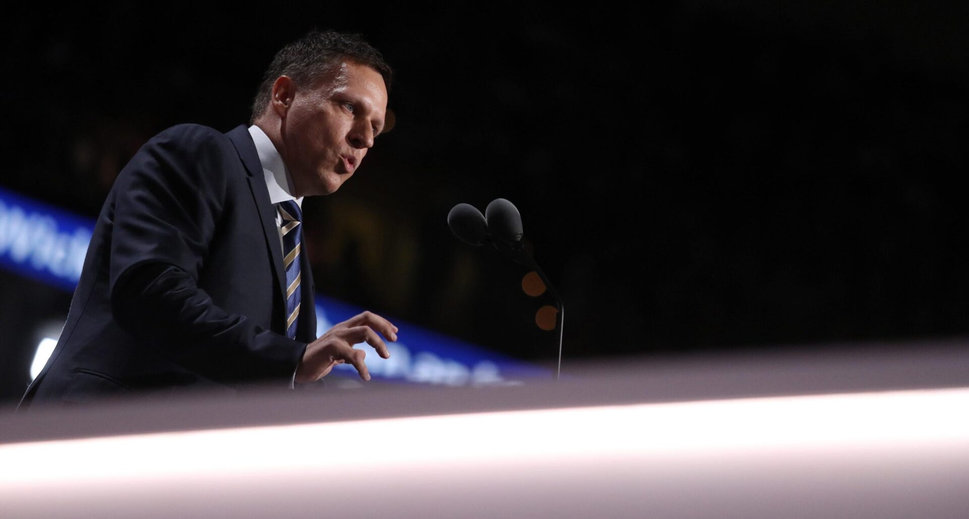 Substrate, la nuova start up di Peter Thiel che può cambiare il mercato mondiale dei chip Substrate, la nuova start up di Peter Thiel che può cambiare il mercato mondiale dei chip