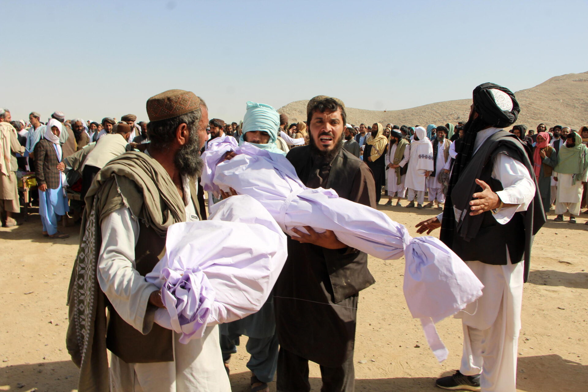 Pakistan e Afghanistan, una fragile tregua contro lo spettro degli “studenti coranici” Pakistan e Afghanistan, una fragile tregua contro lo spettro degli “studenti coranici”