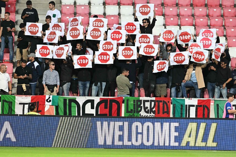 Non solo per sport – Italia Israele a Udine, la vera partita si gioca in piazza