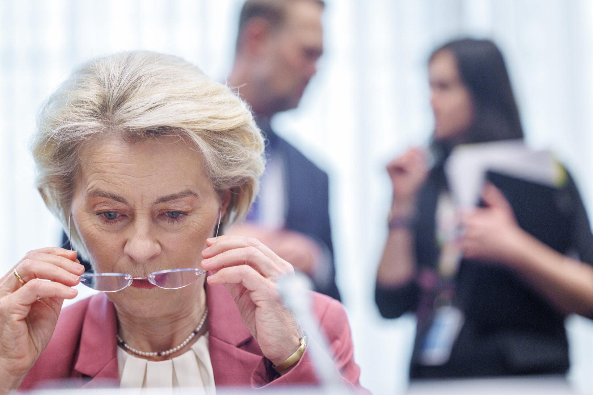 00 ursula perch233 von der leyen vuole un piccolo servizio segreto a sua disposizione