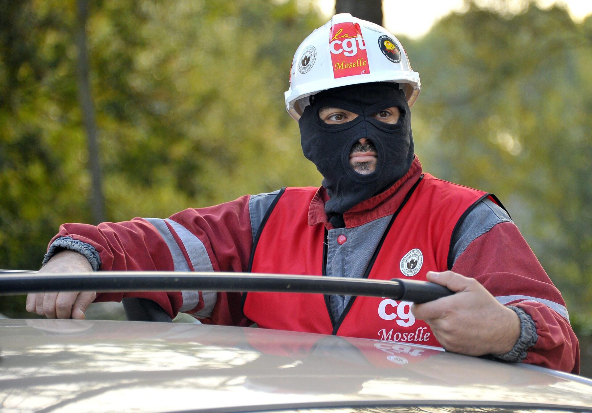 Acciaio, asse sinistra Le Pen: la Francia verso la nazionalizzazione di ArcelorMittal