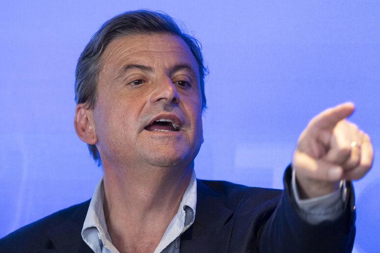 calenda e i riabilitatori di bandera una battaglia che allontana gli italiani dall8217ucraina