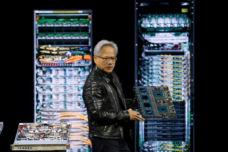 Nvidia e accidia, il mercato mondiale e l’IA ai piedi di Jensen Huang