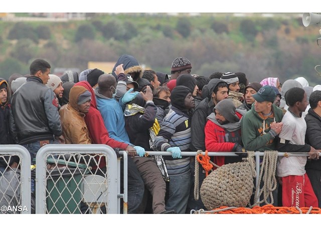 nauru i migranti accolti a pagamento l8217australia tra sicurezza dei confini e diritti calpestati da It.insideover.com nauru i migranti accolti a pagamento l8217australia tra sicurezza dei confini e diritti calpestati