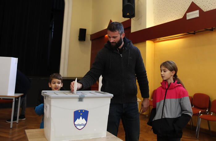 La Slovenia e il rifiuto del suicidio assistito: una società divisa davanti all’ultima scelta La Slovenia e il rifiuto del suicidio assistito: una società divisa davanti all’ultima scelta