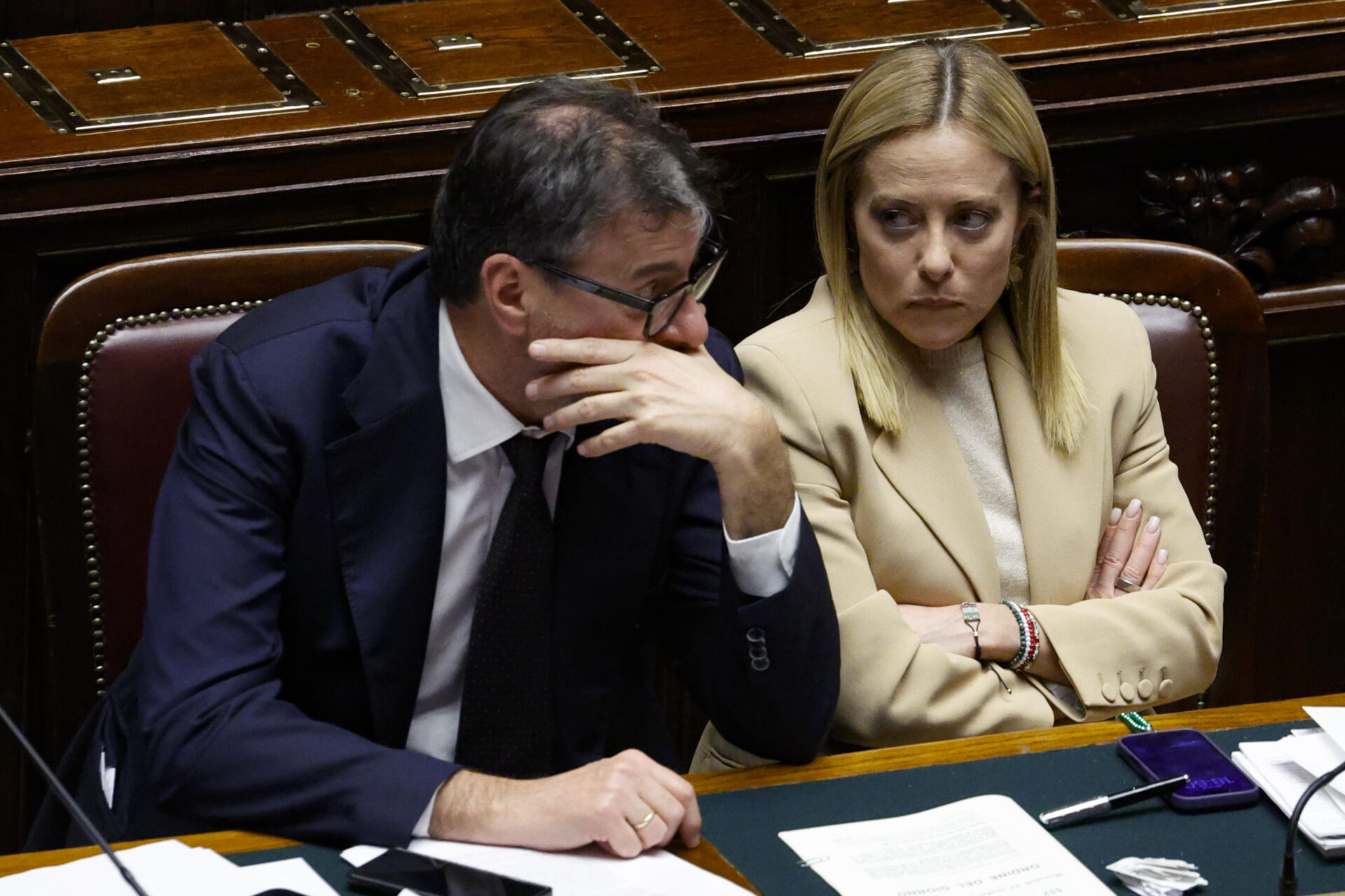 mps mediobanca meloni e giorgetti sotto pressione mentre si preparano le grandi sfide del 2026