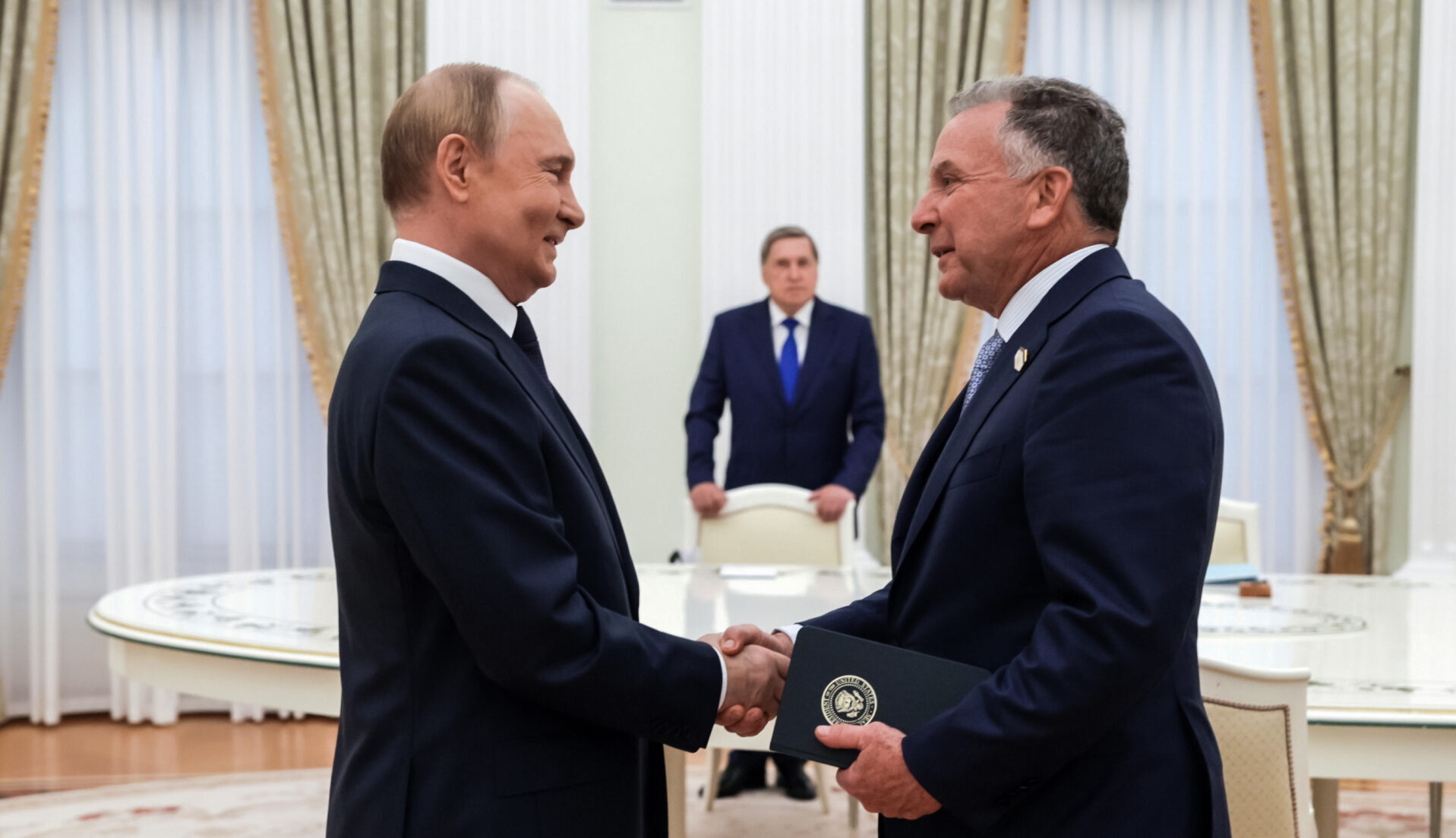 witkoff e putin rilanciano il negoziato da It.insideover.com witkoff e putin rilanciano il negoziato