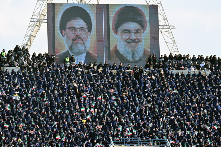 Il denaro del Golfo, i contatti di Parigi: Il patto Francia Arabia Saudita per disarmare Hezbollah Il denaro del Golfo, i contatti di Parigi: Il patto Francia Arabia Saudita per disarmare Hezbollah