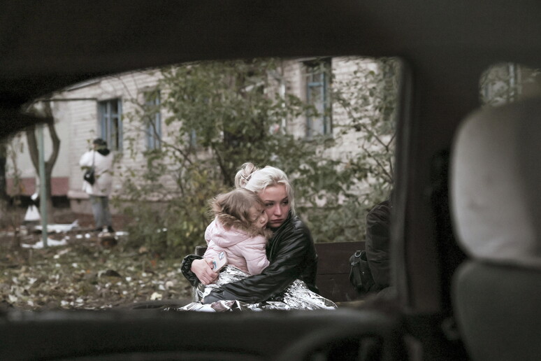 il fronte ucraino che nessuno considera pi249 di 5 milioni di sfollati interni in fuga dalla guerra da It.insideover.com il fronte ucraino che nessuno considera pi249 di 5 milioni di sfollati interni in fuga dalla guerra