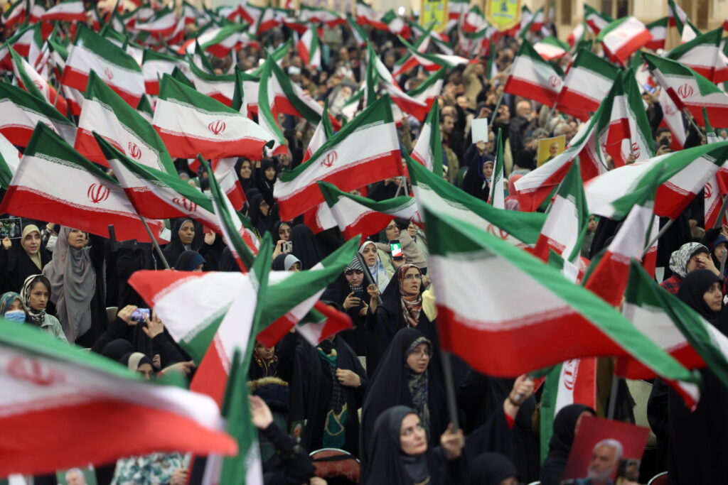 La guerra ibrida contro l'Iran e le minacce di Trump