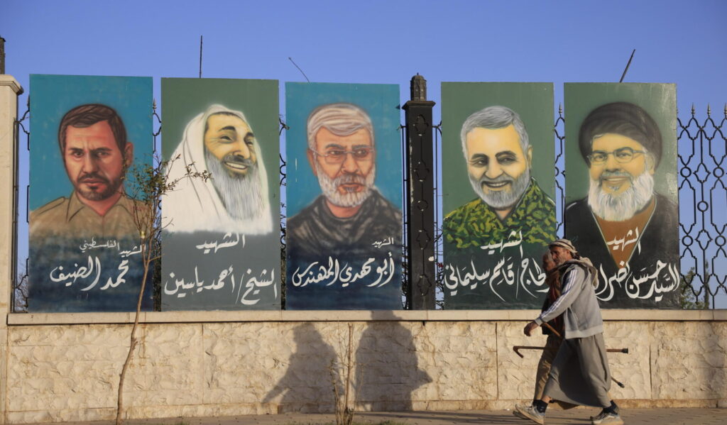 Iran: il regime-change che viene da lontano