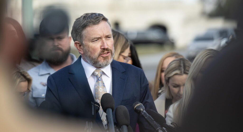 Thomas Massie Epstein