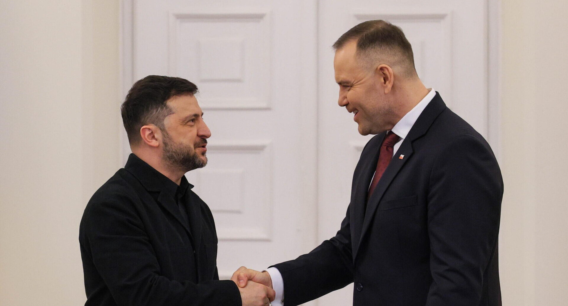 zelensky chiama eroi i filonazisti dell8217upa che compirono stragi in volinia e la polonia si infuria da It.insideover.com zelensky chiama eroi i filonazisti dell8217upa che compirono stragi in volinia e la polonia si infuria