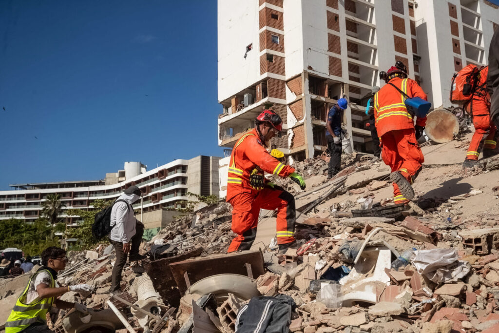 Lo sciacallaggio geopolitico sul Venezuela devastato