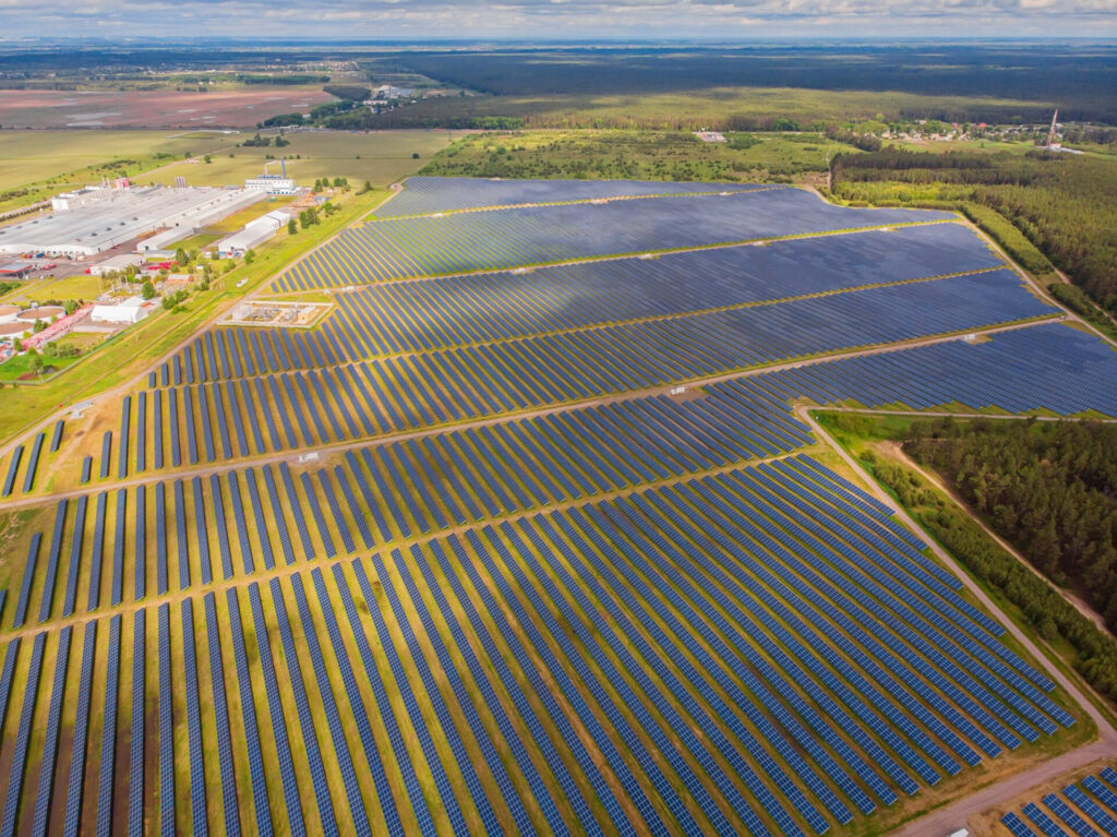 Energia solare (freepik)