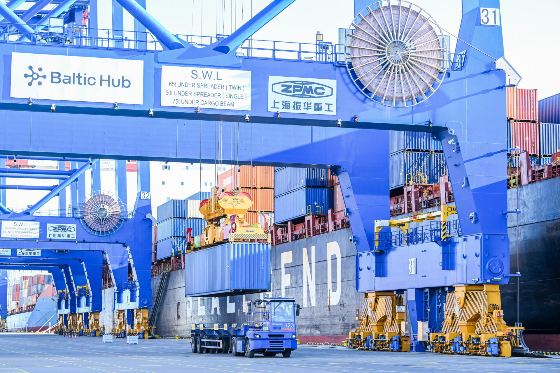 bye bye hormuz cos236 cina e russia giocano di sponda nella via della seta artica da It.insideover.com bye bye hormuz cos236 cina e russia giocano di sponda nella via della seta artica