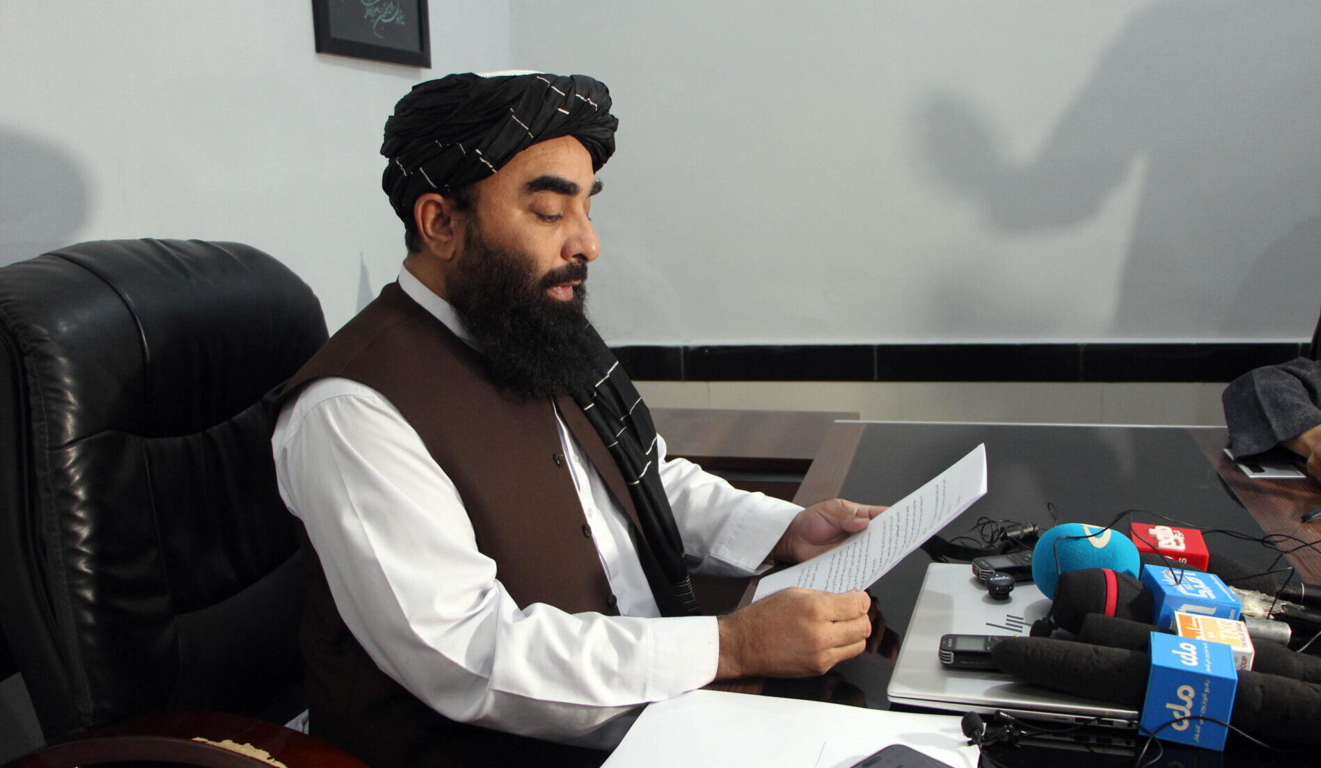 eslusivo 8211 afghanistan cinque anni di talebani parla il loro portavoce zabihullah mujahid da It.insideover.com eslusivo 8211 afghanistan cinque anni di talebani parla il loro portavoce zabihullah mujahid